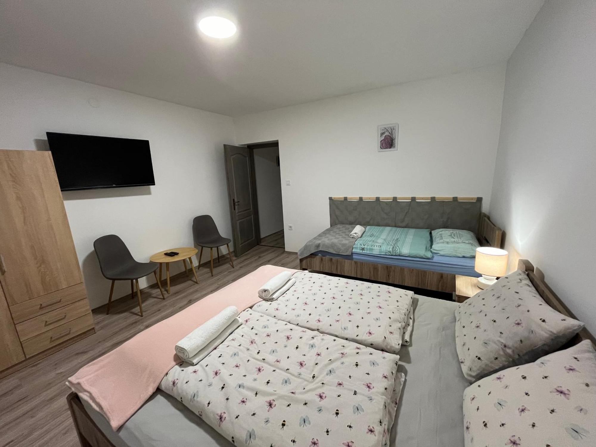 Mini Zoo Apartman Nagykanizsa Exterior foto